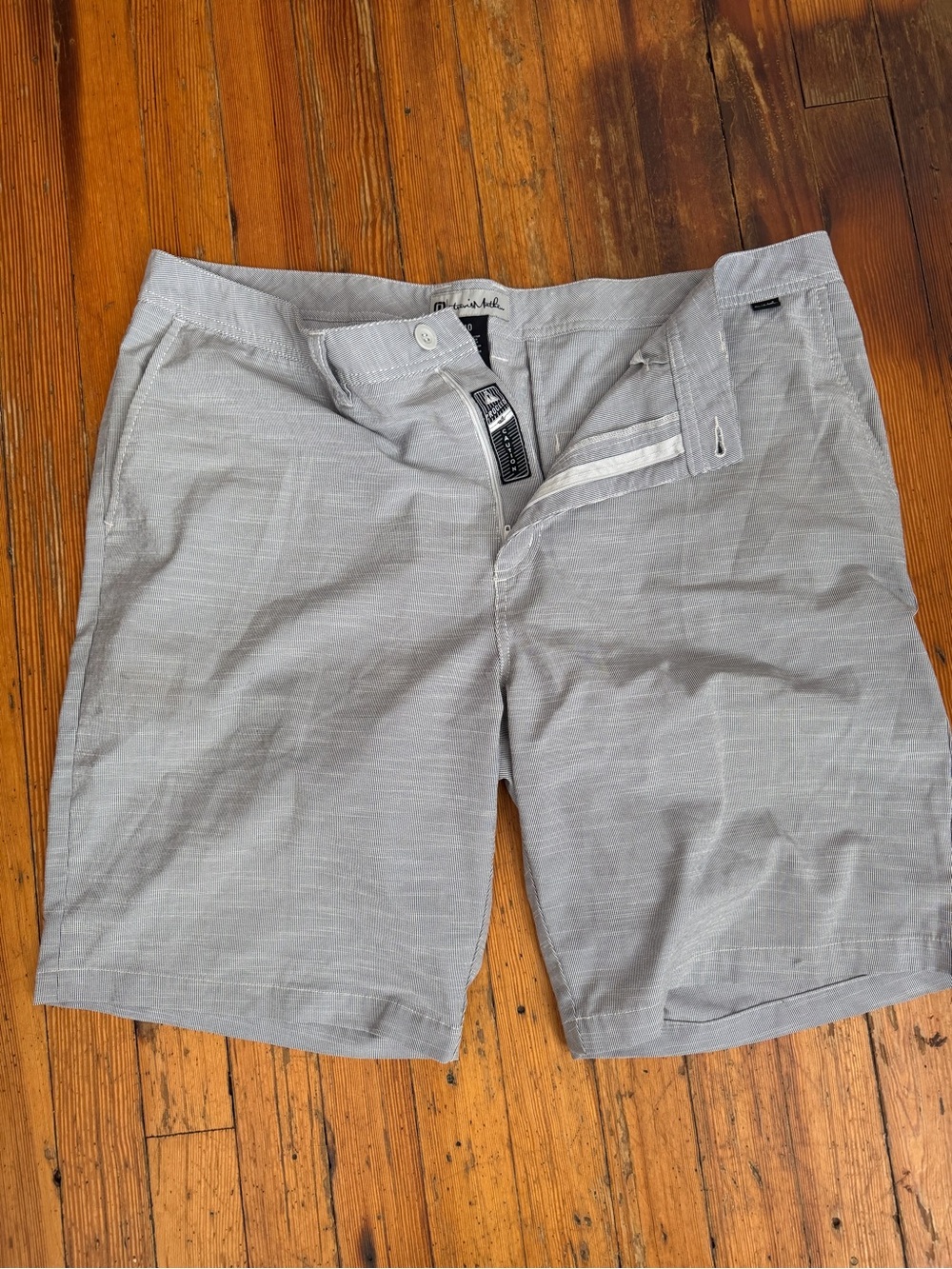 Travis Mathew Light Gray Flat-Front Men's Shorts